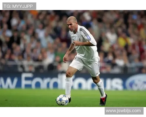 光头足球明星风采大赏 他们的球场传奇与独特魅力