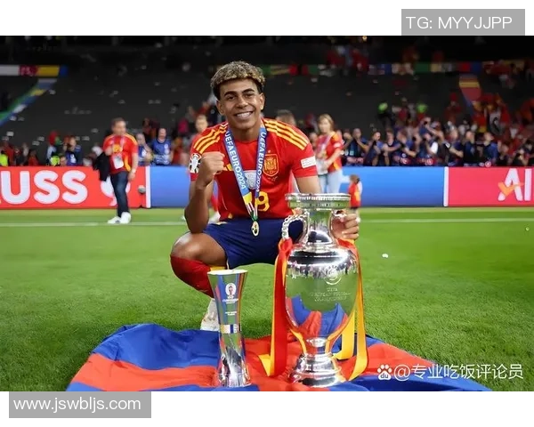 名字中带拉的足球球星盘点及其辉煌成就解析 名字中带拉的足球球星盘点及其辉煌成就解析