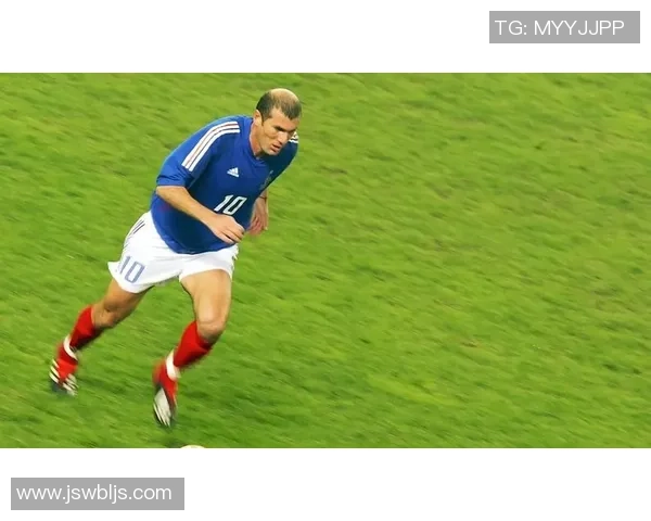 足球明星绝技的起源与发明者揭秘 球场上的绝活是如何诞生的